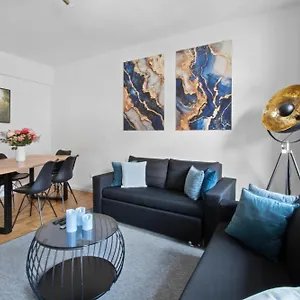 Apartment Altstadt - Exklusive 3-zi-wohnung Mit 90 Qm Und Grossem Balkon