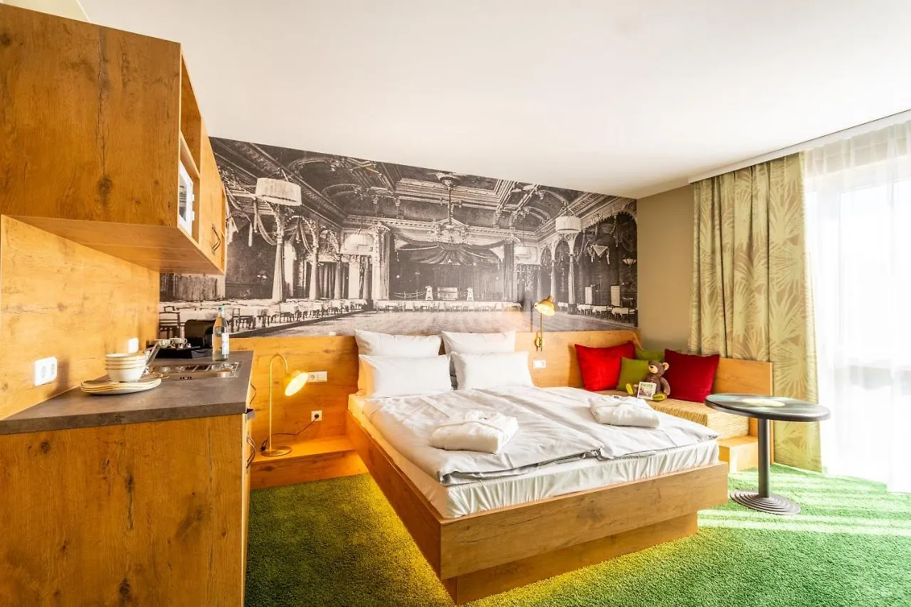 Mightytwice Hotel דרזדן