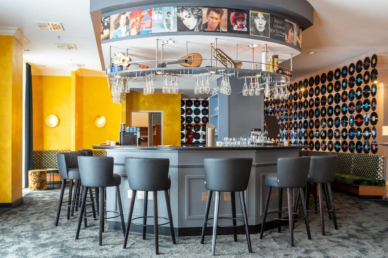 Mightytwice Hotel דרזדן